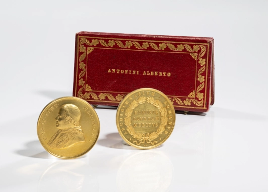 Haben Sie Münzen oder Medaillen geerbt? Das Auktionshaus Rapp schätzt Ihr Erbe gerne. Vereinbaren Sie jetzt Ihre Expertenschätzung.